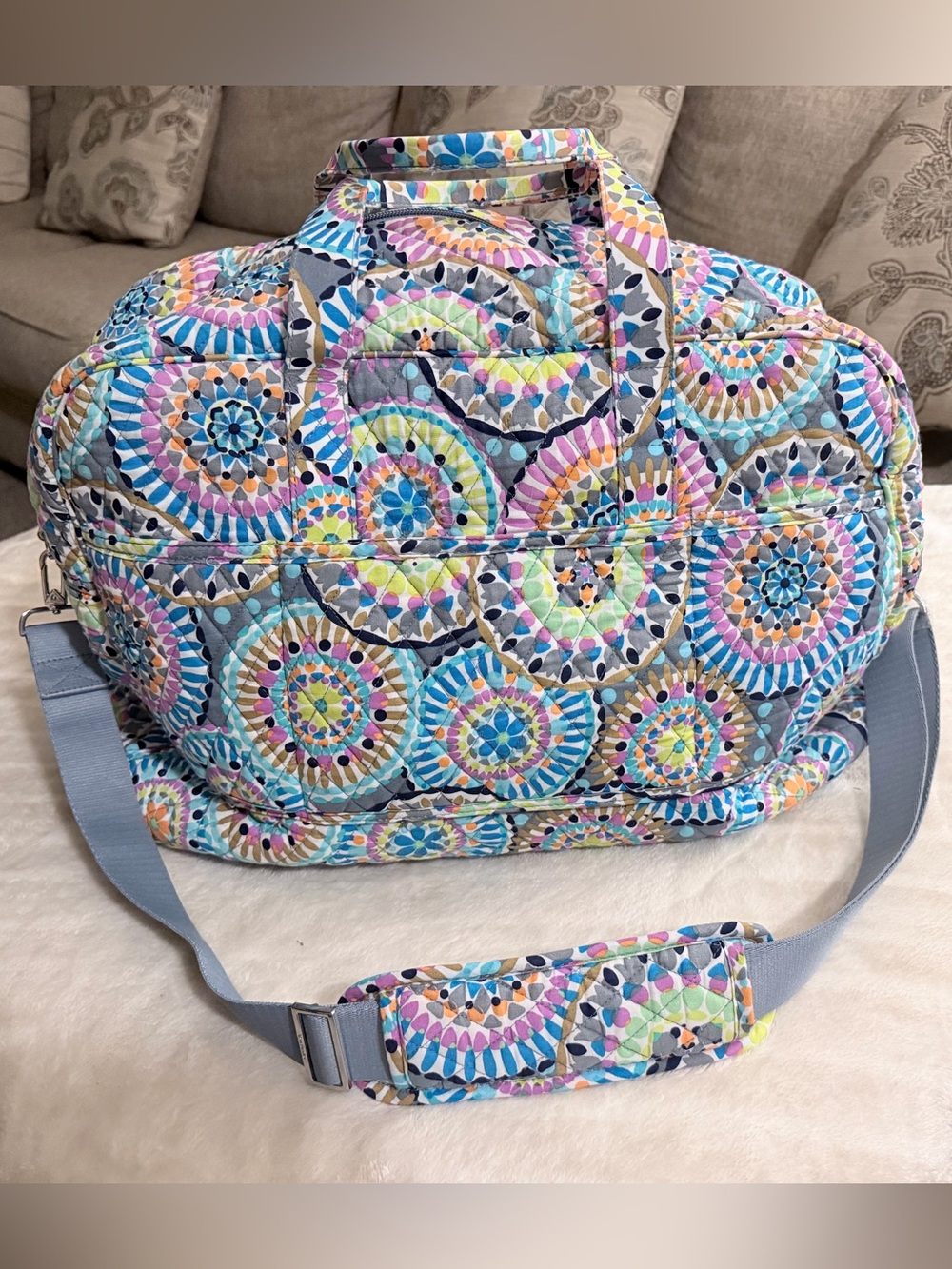 Quilted Multi-Color Circle-Print Weekender Bag - Gray